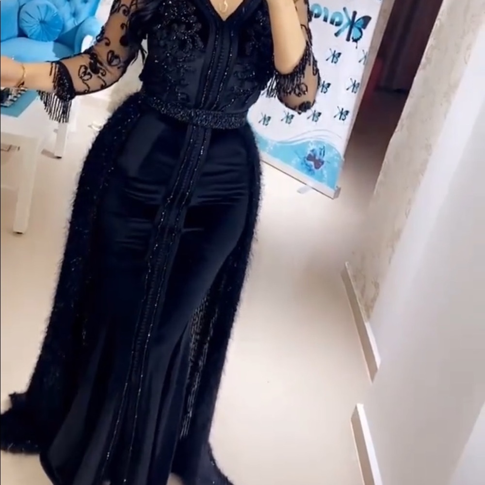 Meet your Posher, Zaineb